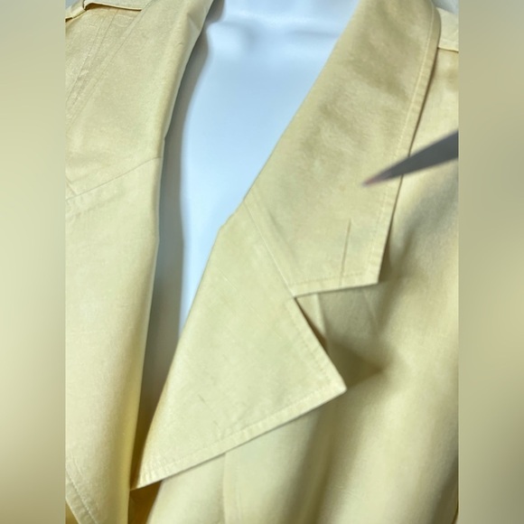 VTG 100% Silk Short Trench Jacket Butter Yellow Women’s Size 8 Lightweight - Picture 6 of 12